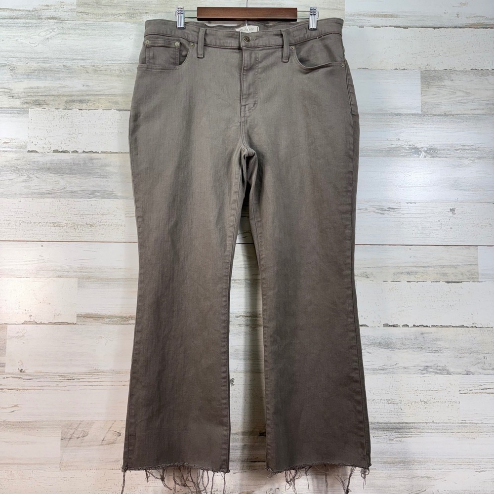 Madewell Mid-Rise Kick Out Jeans Brown Olive Raw Hem NR491 Size‎ 16 Boho Flare
